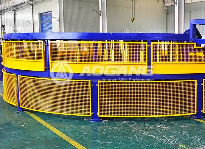 horizontal accumulator for pipe mill